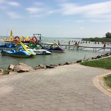 Appartamento Kaufman Ház Balatonkeresztúr